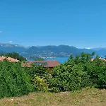 La Casa Delle Camelie * Stresa