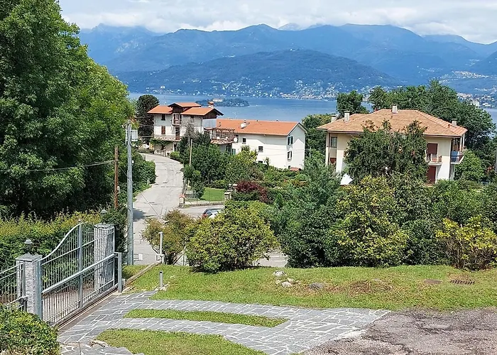 La Casa Delle Camelie Holiday home Stresa