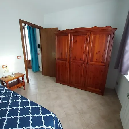 La Casa Delle Camelie Stresa