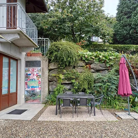 La Casa Delle Camelie Stresa